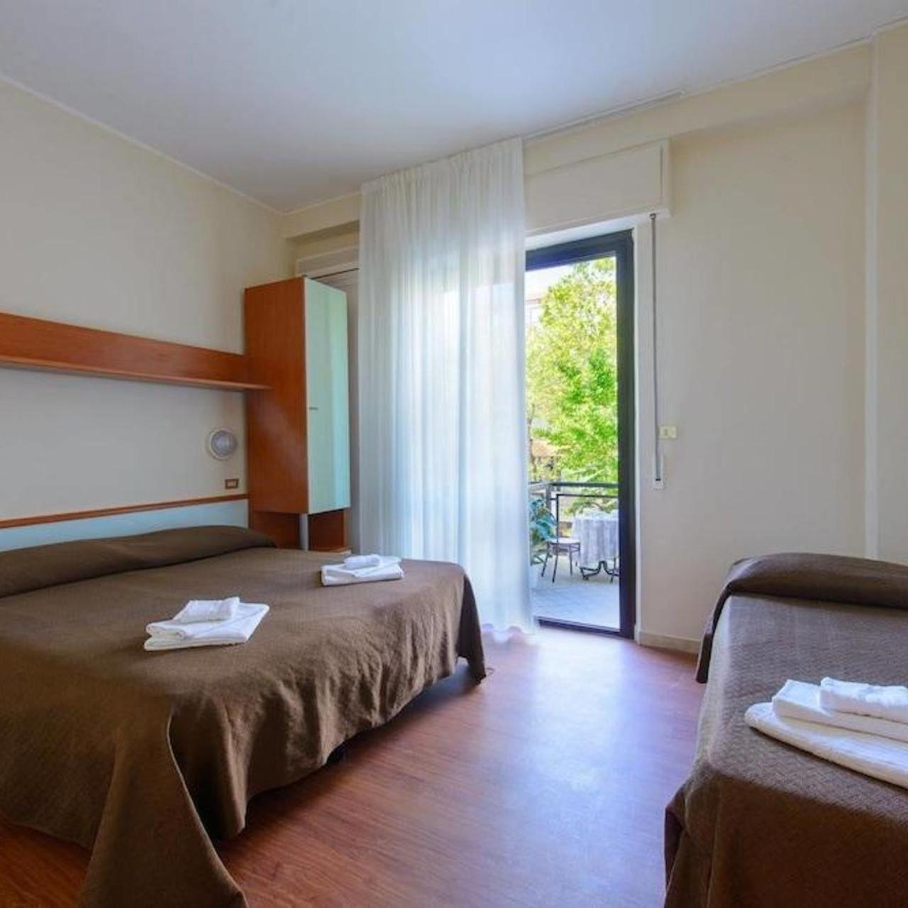 רימיני Hotel Maracaibo מראה חיצוני תמונה