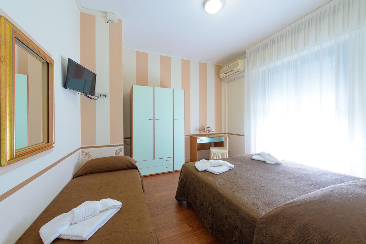 רימיני Hotel Maracaibo מראה חיצוני תמונה